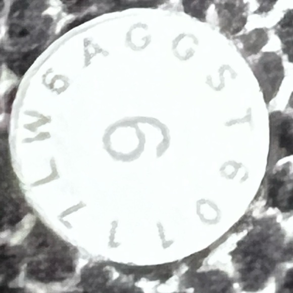 Lululemon Fast & Free Crop size 6
Kindred Spirit Alpine White Multi - Picture 16 of 16